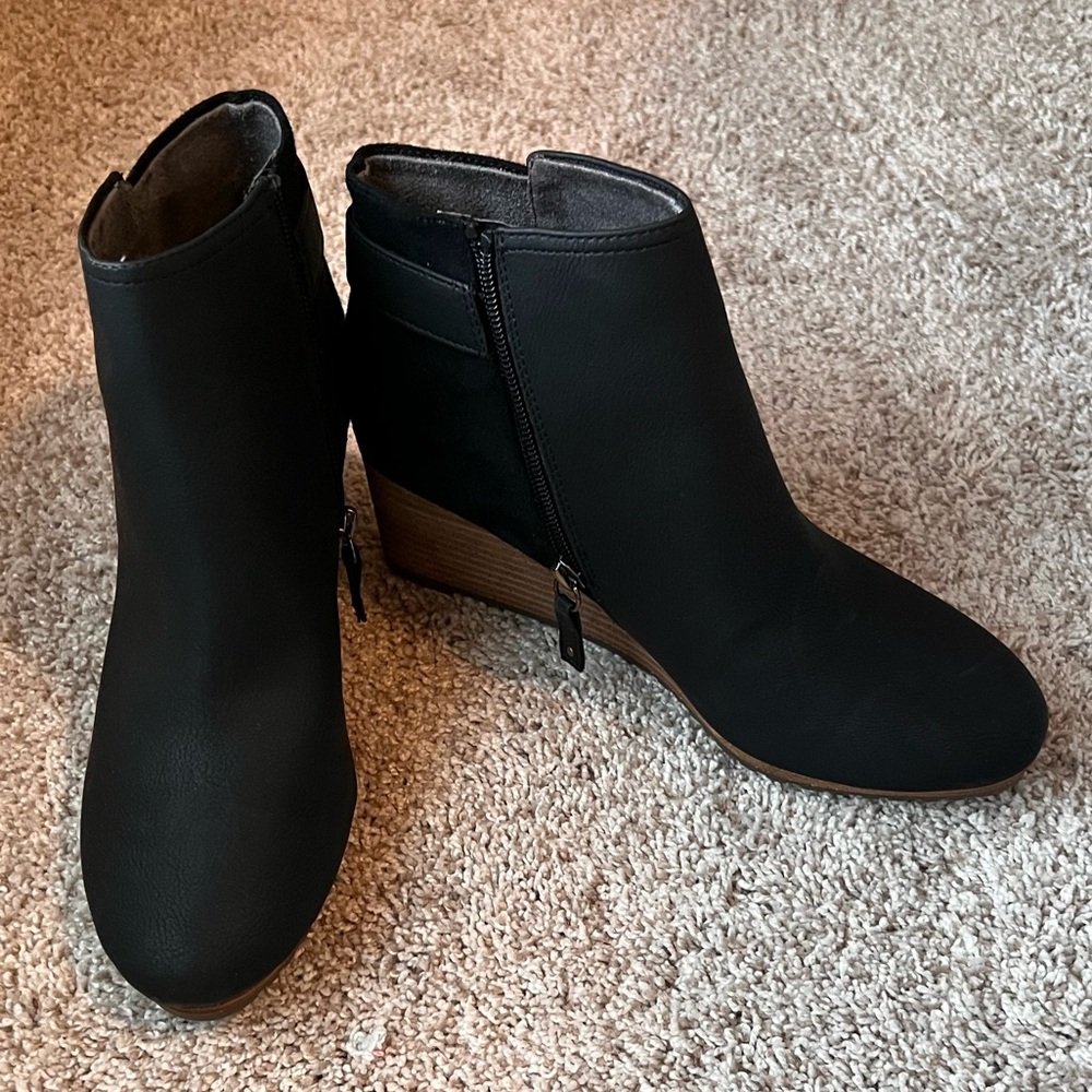 Dr. Scholls Wedge Booties